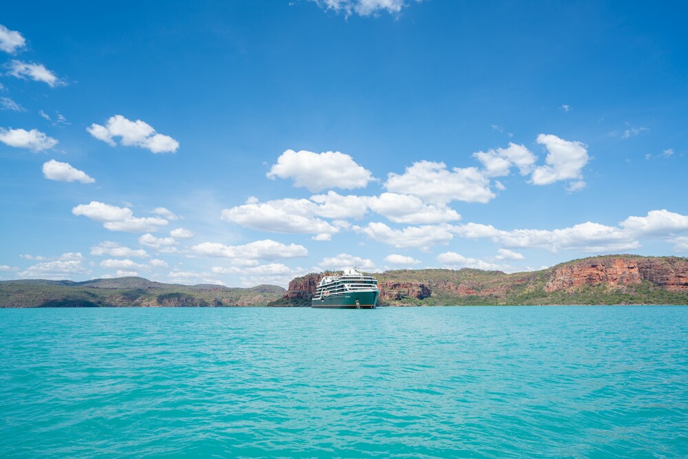 24-Day White Continent & Chilean Fjords Explorer